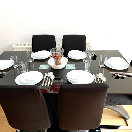 London 3 Bedrooms 3 Bathrooms Spacious House, Reception, Kitchen, Garden, Parking Exterior photo
